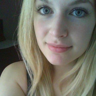Kimberl39352299's profile picture. 