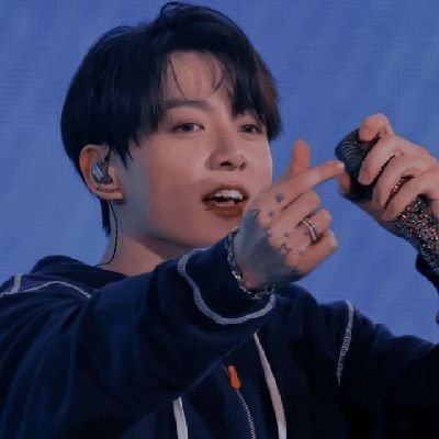 God_vibesonly's profile picture. Army💜