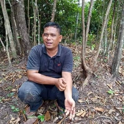 Wujudnya nyata anak manusia sebagai hamba yg takjub dengan segalanya sesuatunya ..
Rabb, karunialah aku sebagai manusia yg mendapat ampunan Mu, Amin.