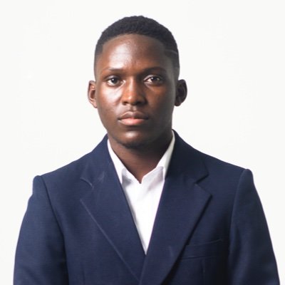Loucamente apaixonado por tecnologia Apple, autodidata Swift developer
