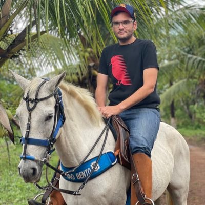 Eng. Agrônomo
Tentando ser o que não fui ontem, tentando provar pra mim que sou capaz de me superar a cada obstáculo.
“Crux Sacra Sit Mihi Lux” 🙏🙌