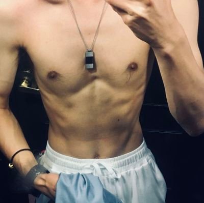 🐵1喜🐻，喜正装，广州，27－175－55，推止于推。
不定时更新和上线