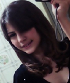 14 anos , tenho Deus acima de tudo na minha vida , Amo minha familía , amigos , chocolate preto , sou fã do @Njr92. Quer saber mas sobre mim ? Segue poô ;D