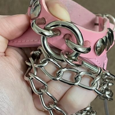 she / her | 26 years old | Trans girl living in Canada that loves wearing thigh highs :3 | into pet play | 18+ only | no minors 🚫