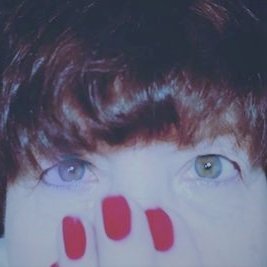 HelenaBerestain's profile picture. Adicta a la lectura.Formada en Cs.Humanas (Sociologie, Philosophie y Educación). Viví buena vida, ya vieja observo los cambios vertiginosos y aprendo coreano!