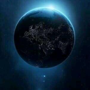 DharmaSmith57's profile picture. En la luna y en la Tierra.