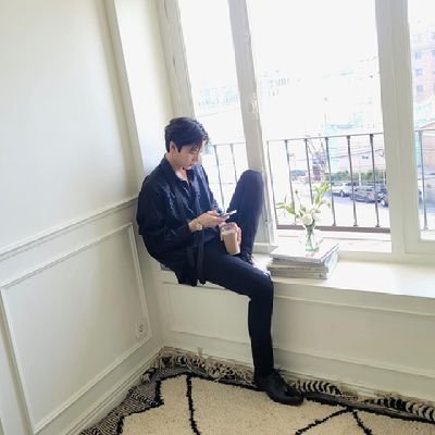 beautifuleo1110's profile picture. 한번도 없던 잔잔했던 내 맘에 큰 파동이 일어나 @JUNGTW_LEO