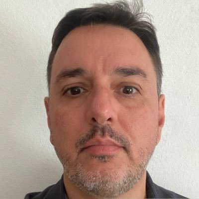 Geólogo,empresário, cervejeiro, nadador, cozinheiro, cervejeiro, esposo, pai e filho.