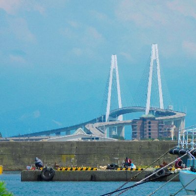 新湊大橋や海王丸パークをはじめ、海老江海浜公園、内川エリアなど、人と文化の結節点である射水ベイエリアの魅力や情報を発信します‼