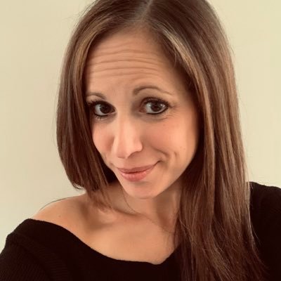 lindsayzaleski's profile picture. Mom and teacher just living the dream.