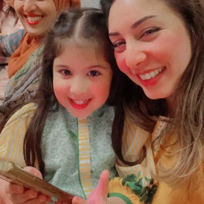 Broadcast journalist/Anchor Current Affairs/#HappilyMarried #Mom
- past @CapitalTV_News
Email: s_mahrukh@hotmail.com
RTs aren't Endorsements!