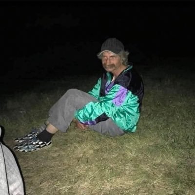 born in 80's - sysadmin - GNU/Linux fanatic - cybersecurity enthusiast - droid builder - onewheel xr rider
