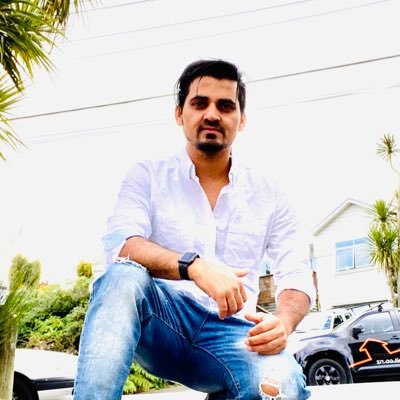 toshin1432's profile picture. Introvert, desire to travel all around the world😊