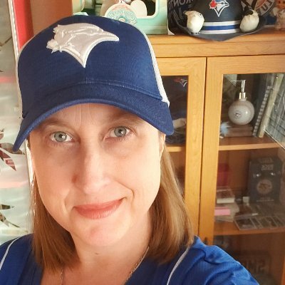 Mother of 2, wife, huge music lover, #BHforever, constant reader of Stephen King & Blue Jays fan 🐦⚾💙