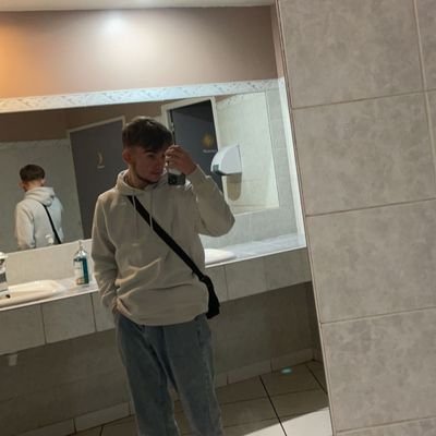 Wovix3's profile picture. 