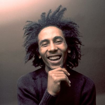 GGMU. Forca Barca.
RN+ /Reggae and Ngogoyo/
Farmer. I write.