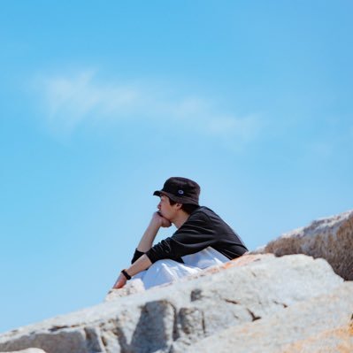 yoshirin109's profile picture. 本/古着/舞台/映画/ときどき旅/好きなものを気ままに