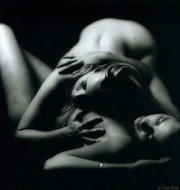 uniqueflow69's profile picture. curious for wat better things i can have... but i kno im capable of having wat i want...