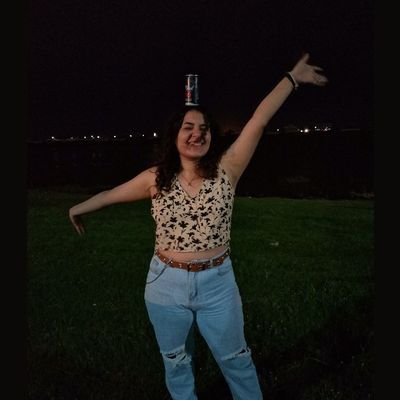 Abracen mucho que el tiempo vuela 🦋
FCE-UNA - Contaduría 📚