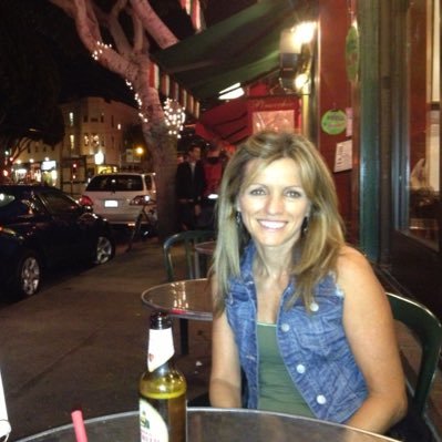 MonicaMonedero's profile picture. American College of Sports Medicine Certified Personal Trainer. I write about more than fitness. Follow me on Medium— https://t.co/ze5Xpsyr1o