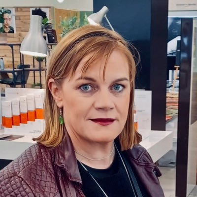 Assistant Prof @DCU,narrative researcher: sexual health promotion, women's health,mental health/addiction ( DUALDIAGNOSIS). Chair of FAST https://t.co/kyT4COfYqk