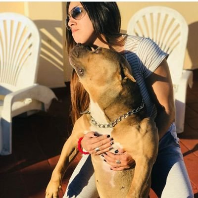 NatashaRedes's profile picture. Bailarina y diseñadora 💃 amo el café