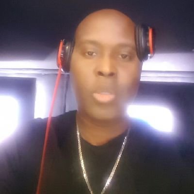 I'm a Reggae & dancehall,club dj also radio presenter on https://t.co/8TbVSsRtze Sundays 5pm-8pm Gmt UK.