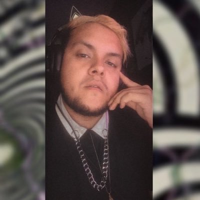 Twitch Affiliate, 28, (he/him) trying my best to be a light in the world | voted biggest FFV/PFA/Hayley fan by Paramore twt