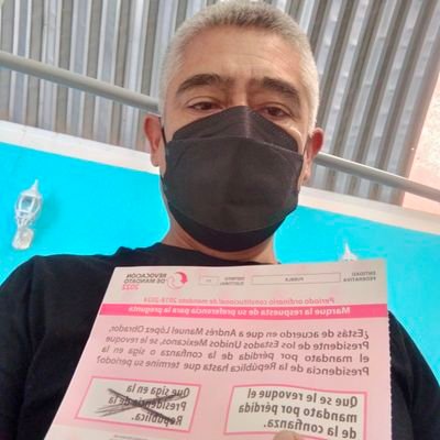 Maestro por 34 añitos, caminando siempre por la izquierda, librepensador, Interminable lector y apoyo incondicional a AMLO desde hace muchos años..