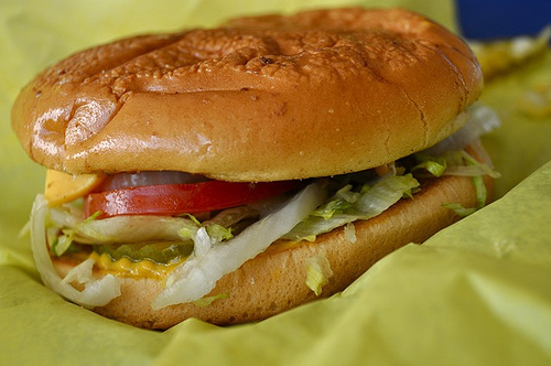 An Old School Burger Joint in West Tulsa, Arnold's Old Fashioned Hamburgers is serving up great Burgers, and awesome Shakes!