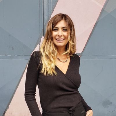 Periodista, locutora nacional,  conductora de @telenueveC9 @canal9oficial ; GPS Recalculando @mxradio Tres maravillosos hijos; Fana de Racing IG marisa_andino