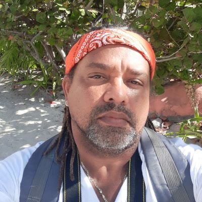 SantosAmauris13's profile picture. Amante a los animales,  la playa y la fotogracia.
Disfruto estar al aire libre, la buena compañía, el arte y una buena conversación.