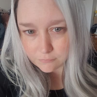 Don't follow me, I'm multifandom, so the antichrist!
She/Her 👩🦳Old Lady 🦄 Unicorn 🎵 Kpop 🥦Vegetarian 🔪 Serial Killers 🌈