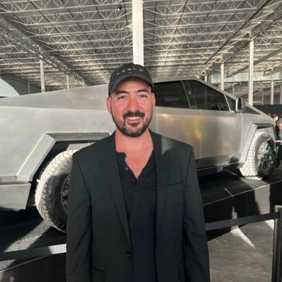 Tesla Investor \ Full Self-Driving (Supervised) | Photographer \ https://t.co/If6oBqVZUt |