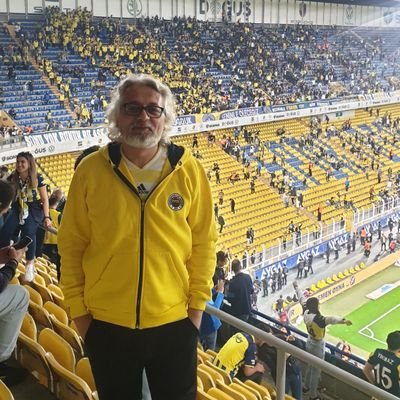 Seni annemin beni sevdiği kadar seviyorum ''FENERBAHÇE''.....  ATAM izindeyiz...