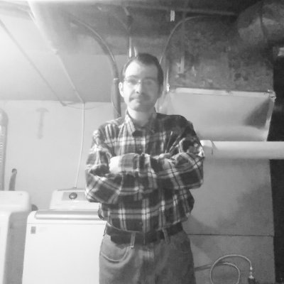 Altheorang's profile picture. Guitarist, wanna make music, I just make noise I like, follow for mayhem,  I play a 1996 Les Paul studio