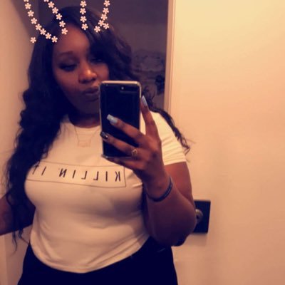 siimply_Skyy's profile picture. 