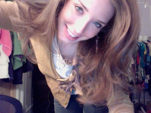 digital media, travel addict, running & a cappella hobbyist, bleed purple, intrigued by people & psychology, Pittsburgh native