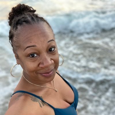 BaddBellaEvanz's profile picture. Unapologeticlay in love with life. Wife 💍 Mother 👬 RMA 💉 Teacher 📑 and Insurance producer 💸 HQIC 💪😘 #Qgtm