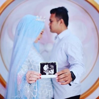 tomiardianto's profile picture. 