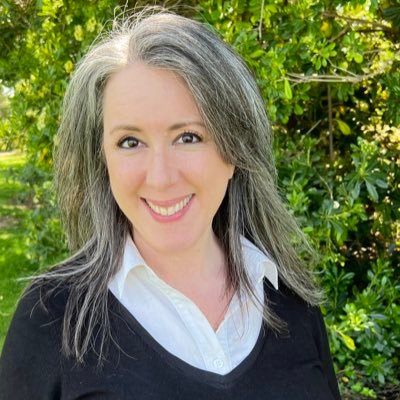 Learning, OD & HR strategist; social media advocate; NY sports fanatic currently residing in OC, a bi-coastal NBA fan & an avid reader