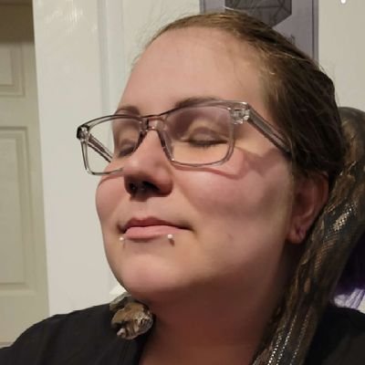 QueenSwampHag's profile picture. Twitter locked me out of my last account so here we are.