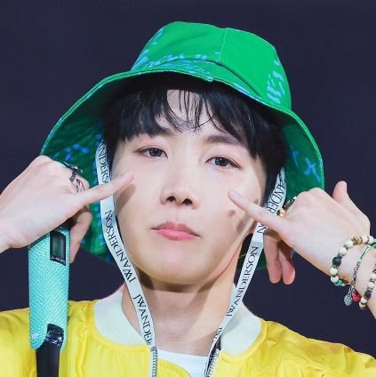 ✨alien space✨
Lagi coba nulis 📝
random gpp ya, gajelas gpp ya, kan masih belajar :)
kritik dan saran boleh DM :)
