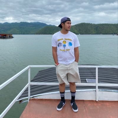 Buktee1's profile picture. ที่ผ่านมาให้มันเป็นอดีต 👋🏻