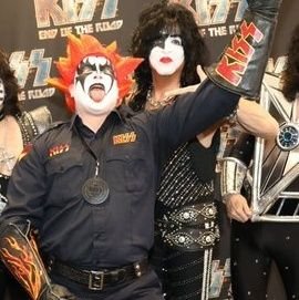 🛡️OFFICIAL KISS ARMY KNIGHT. Granted by Paul Stanley, backstage, Tacoma, 2019, EOTR  First KISS in 76🇺🇸 DIABLO STADIUM Az🔥 Paul Stanley is my HERO🛡️ 👹⭐😸⚡