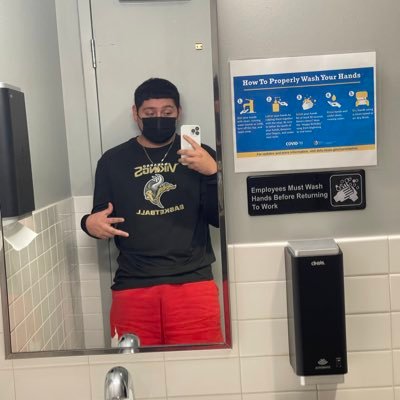 CLASS OF 22’🎓| VIKING HOOPS🏀| 5’10🙇🏽♂️|3.0 GPA | SG | kennybrito2004@icloud.com|