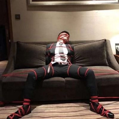 hhhhHHAZS's profile picture. 