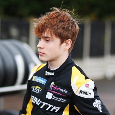 Racing driver 🏁 Sim-Racer 🏁 Youngest brit to race in Nürb 24
