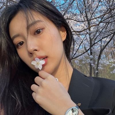 #1999 – she`s benevolent and gorgeous idol - actress named Kang Hyewon; known as the epitome of living serenely.