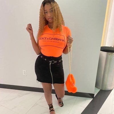 C.E.O of Aleea’s Trends. Check out my Business’s page below. 💛